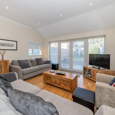 Pass The Keys 41C Bath Road Modern Renovated Peaceful House With Garden Villa Reading Exterior photo