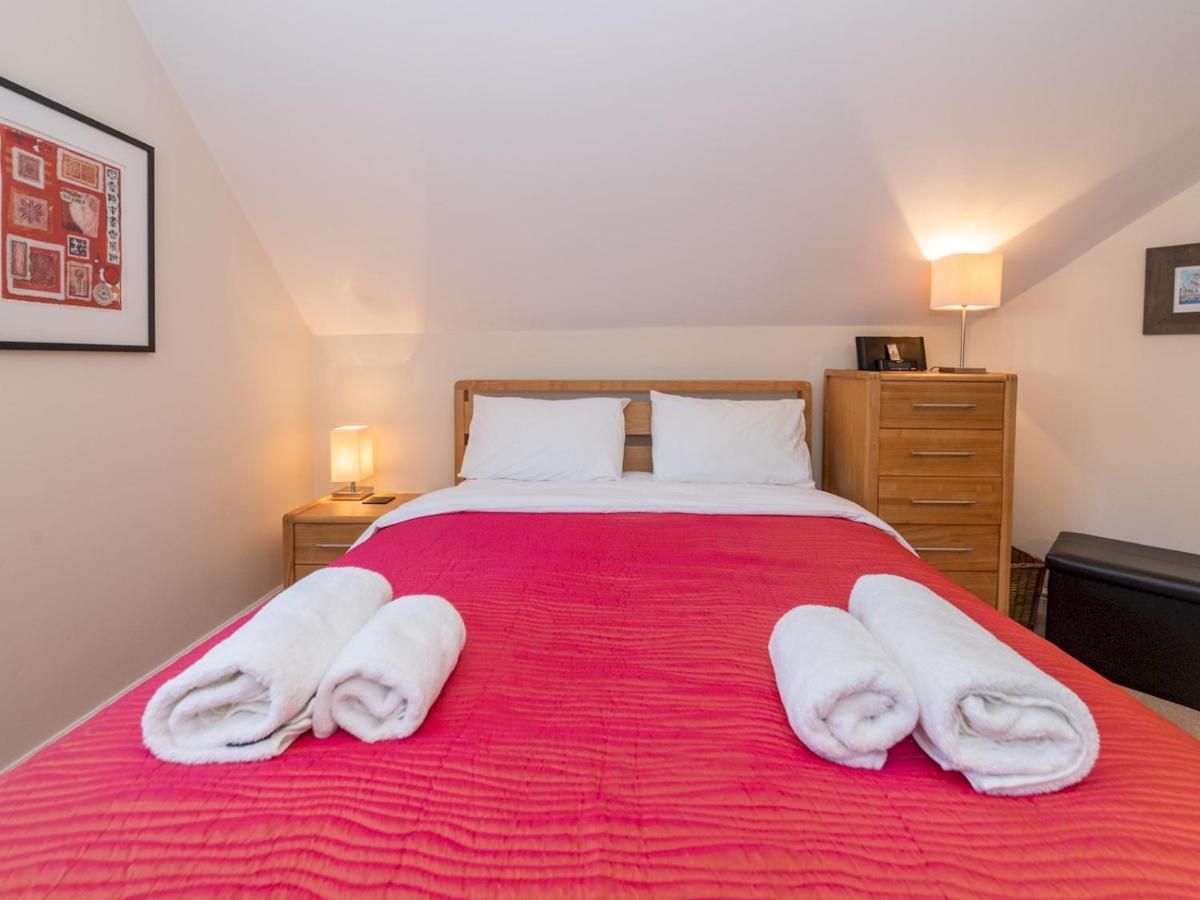 Pass The Keys 41C Bath Road Modern Renovated Peaceful House With Garden Villa Reading Exterior photo