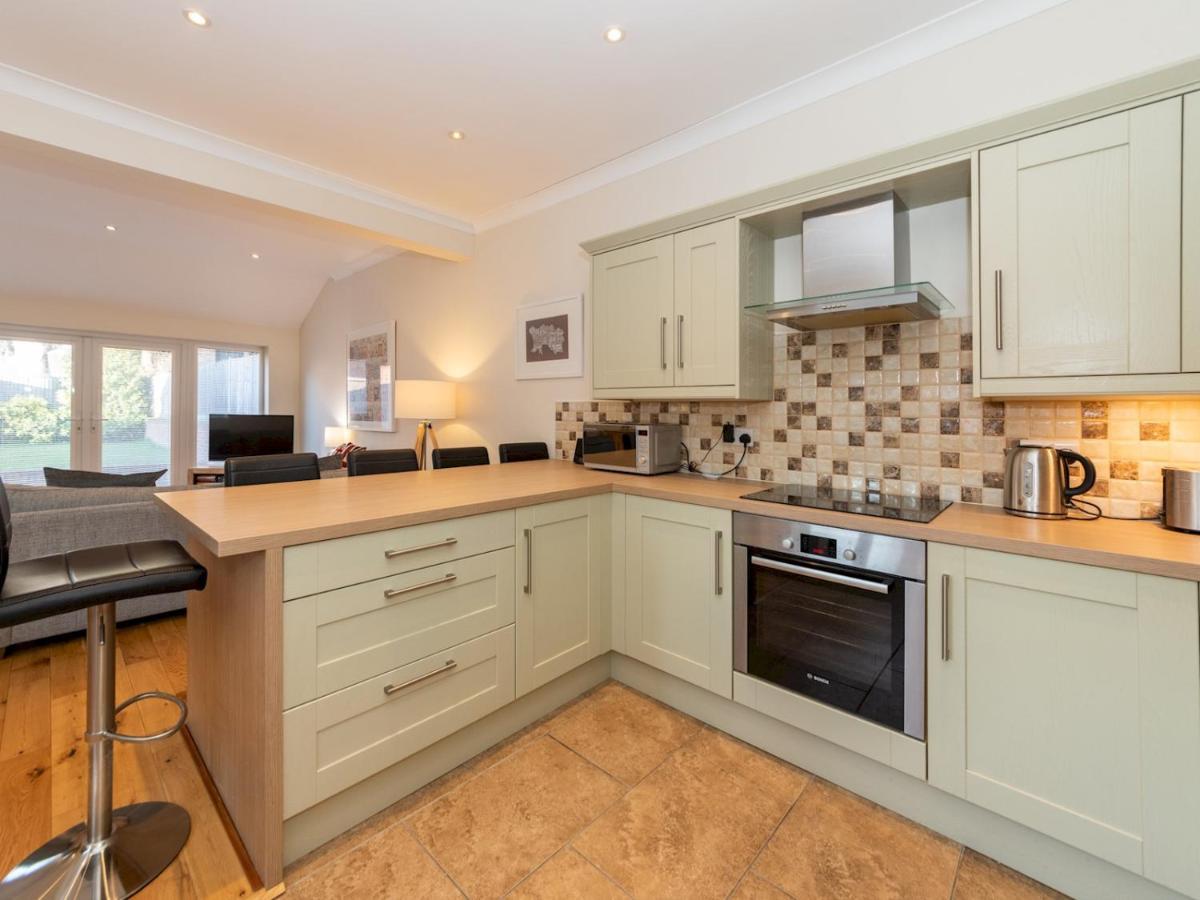 Pass The Keys 41C Bath Road Modern Renovated Peaceful House With Garden Villa Reading Exterior photo