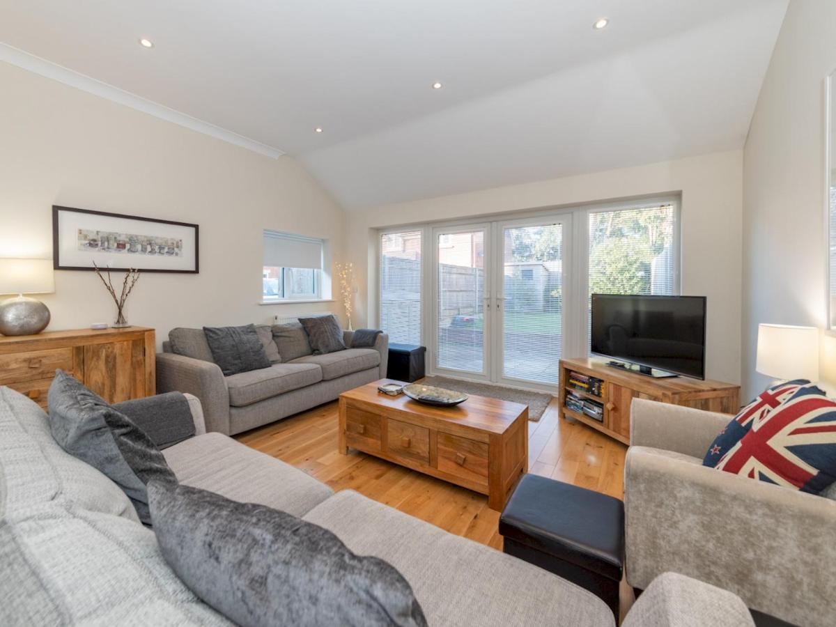 Pass The Keys 41C Bath Road Modern Renovated Peaceful House With Garden Villa Reading Exterior photo