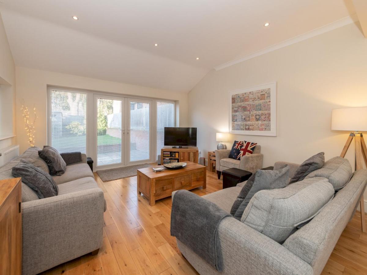 Pass The Keys 41C Bath Road Modern Renovated Peaceful House With Garden Villa Reading Exterior photo