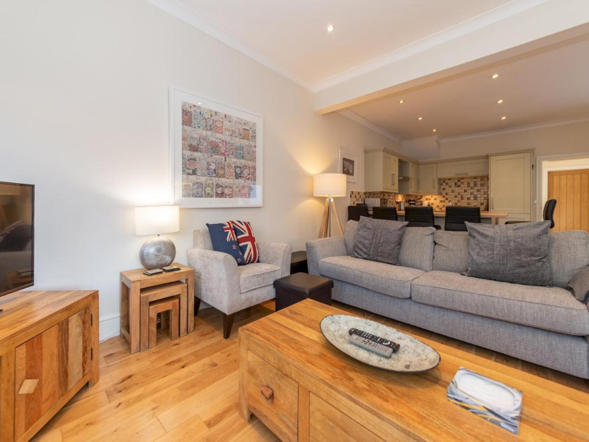 Pass The Keys 41C Bath Road Modern Renovated Peaceful House With Garden Villa Reading Exterior photo