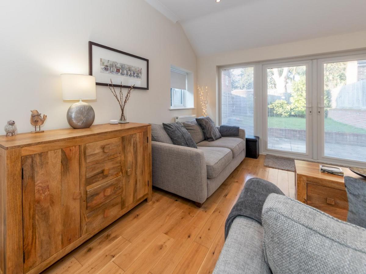 Pass The Keys 41C Bath Road Modern Renovated Peaceful House With Garden Villa Reading Exterior photo