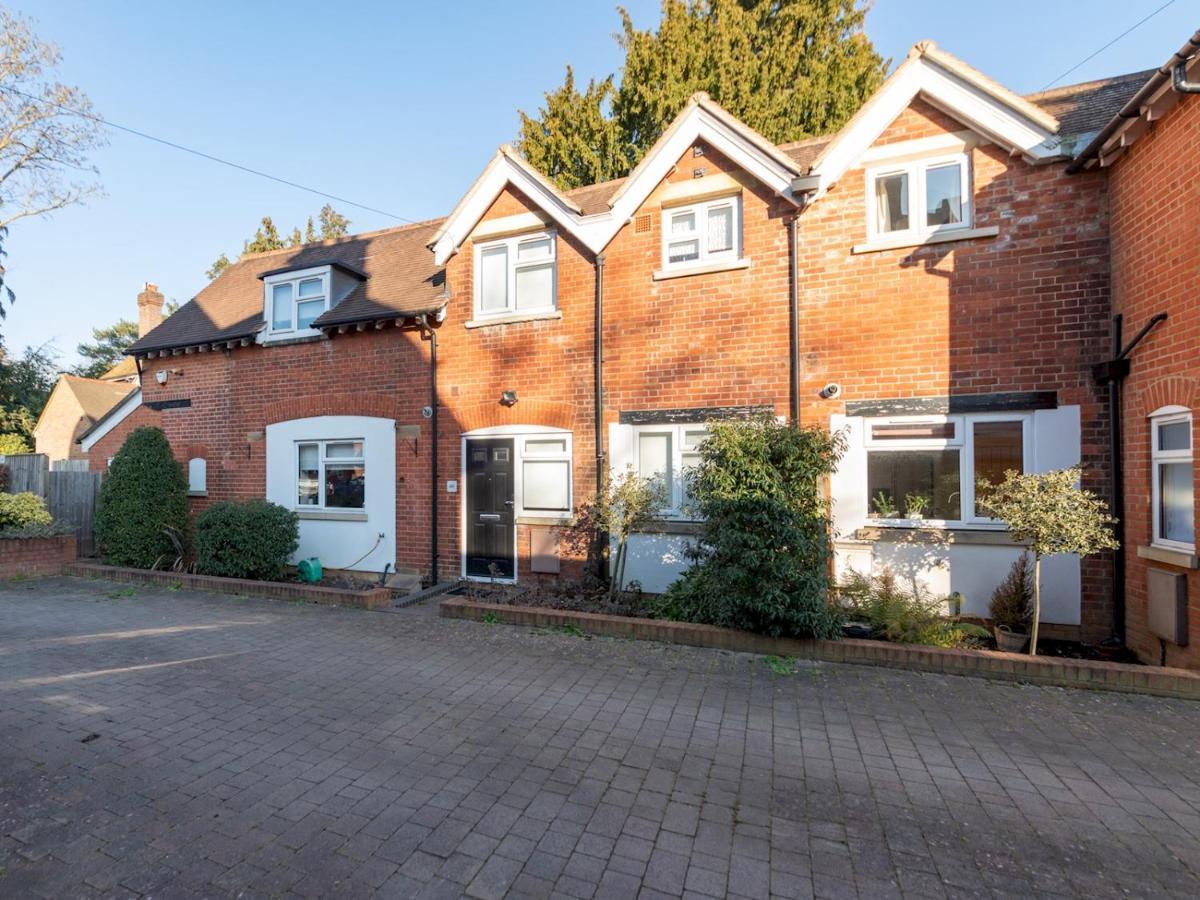 Pass The Keys 41C Bath Road Modern Renovated Peaceful House With Garden Villa Reading Exterior photo