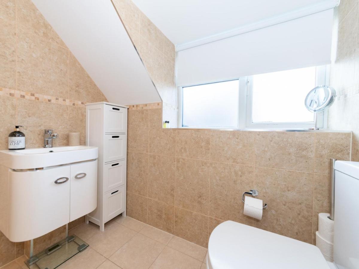 Pass The Keys 41C Bath Road Modern Renovated Peaceful House With Garden Villa Reading Exterior photo