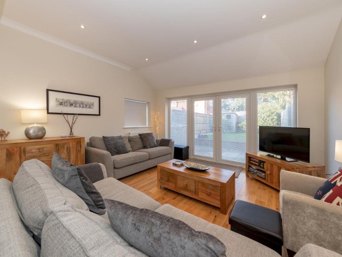 Pass The Keys 41C Bath Road Modern Renovated Peaceful House With Garden Villa Reading Exterior photo
