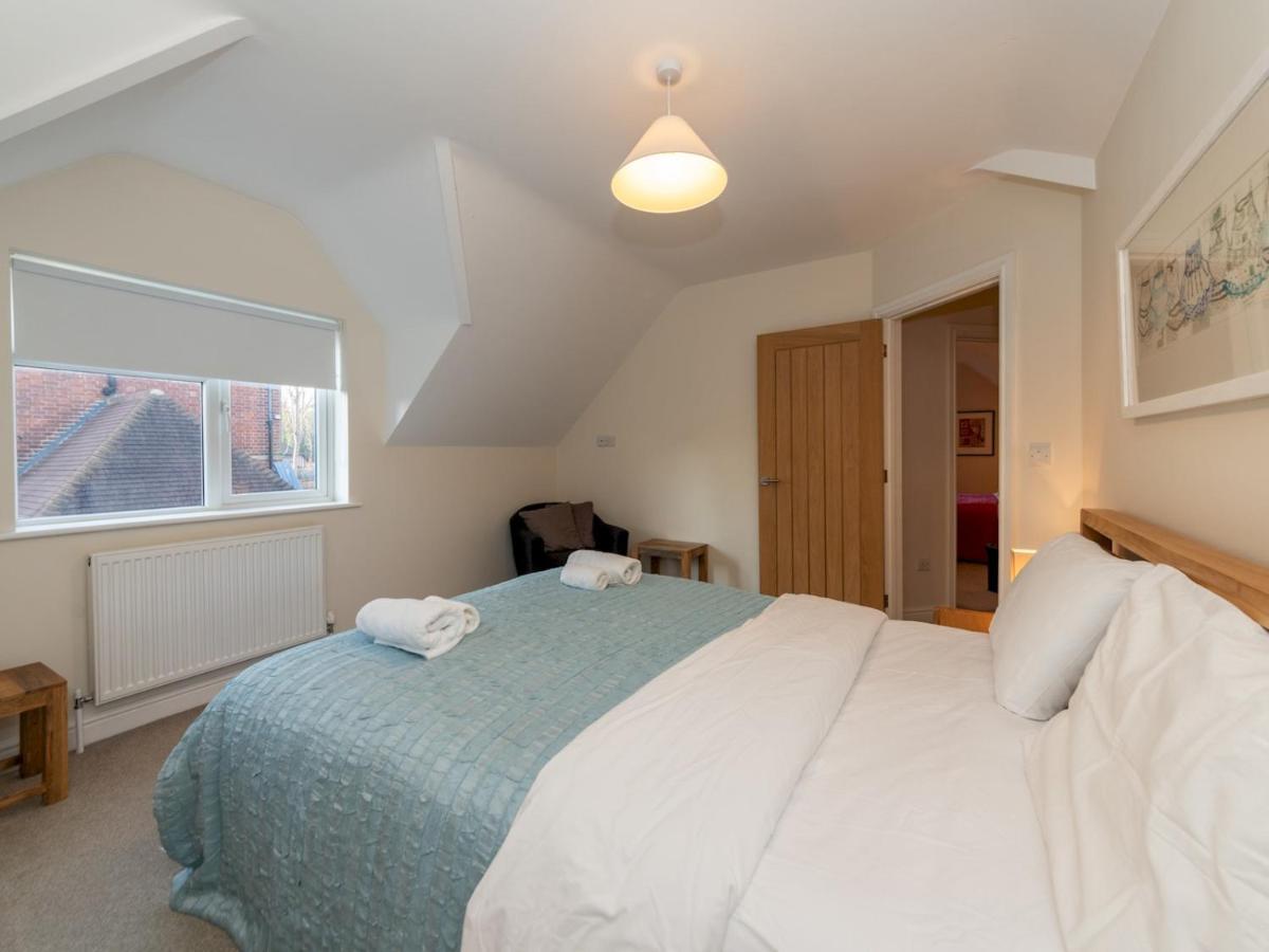 Pass The Keys 41C Bath Road Modern Renovated Peaceful House With Garden Villa Reading Exterior photo