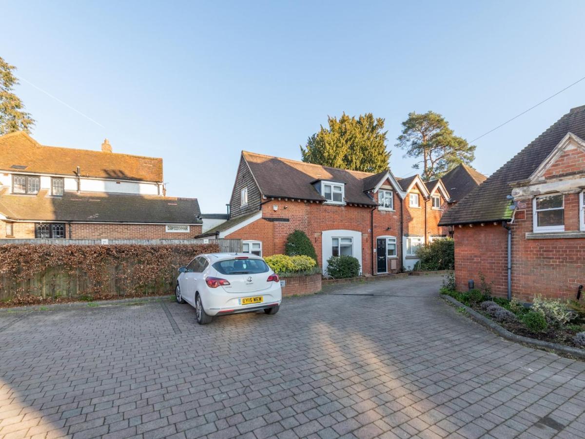 Pass The Keys 41C Bath Road Modern Renovated Peaceful House With Garden Villa Reading Exterior photo